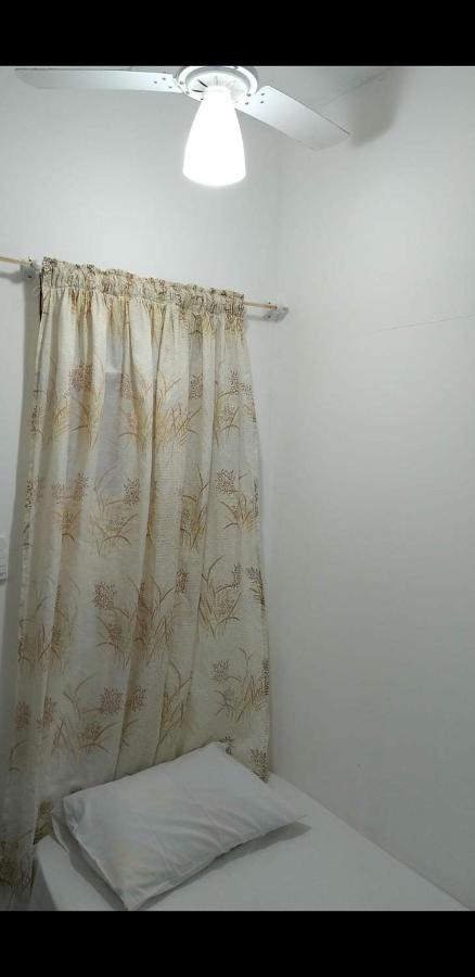 Single Room,1304286541:JPEG